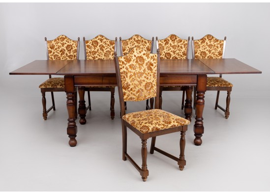 Diningroom furniture