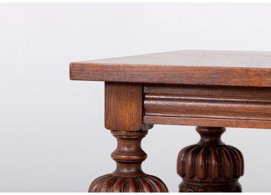 Diningroom furniture
