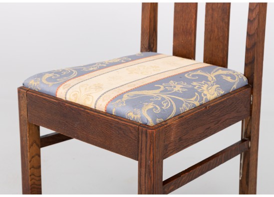 Diningroom furniture