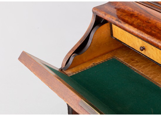 Secretaire