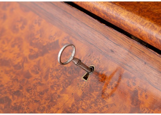 Secretaire