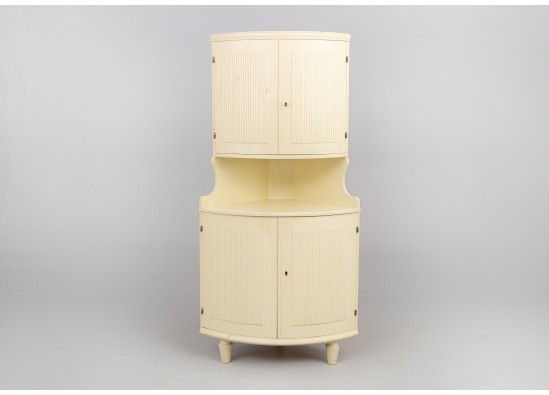 Corner dish cabinet