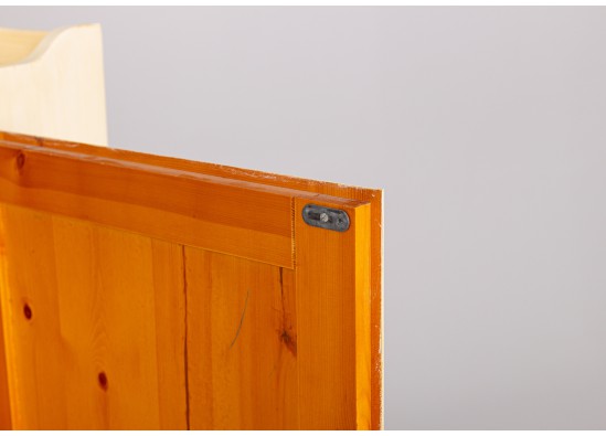 Corner dish cabinet