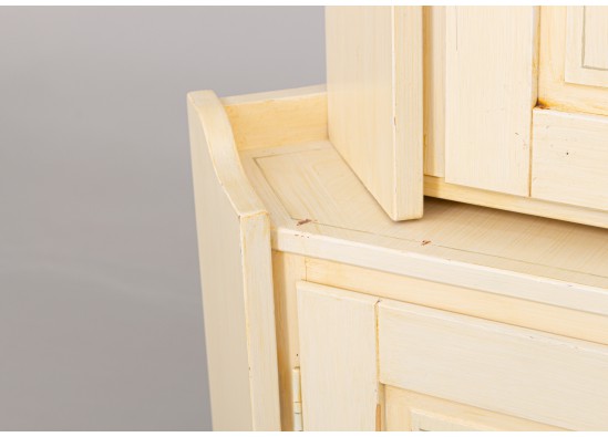 Corner dish cabinet