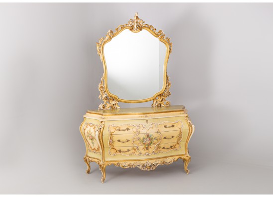 Commode with mirror