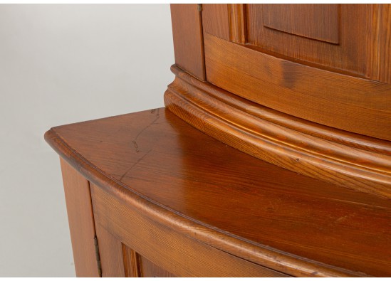 Corner dish cabinet