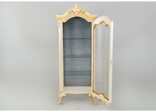 Dish cabinet