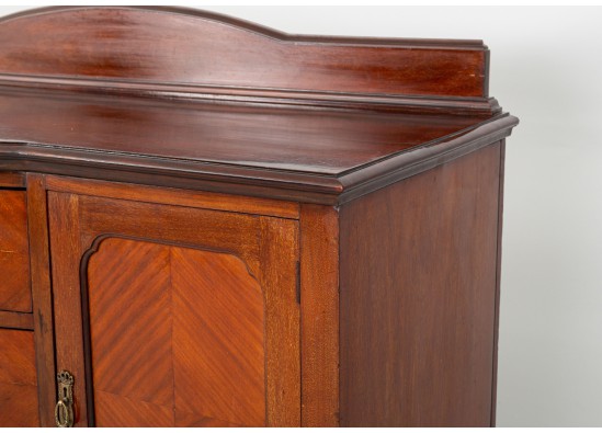Commode