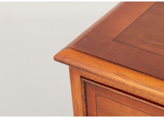 Commodes