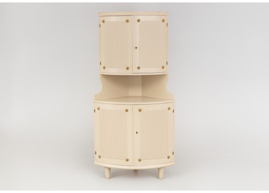 Corner dish cabinet