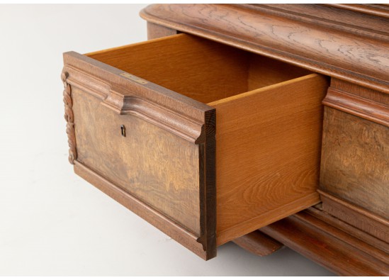 Workroom furniture