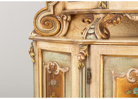 Dish cabinet