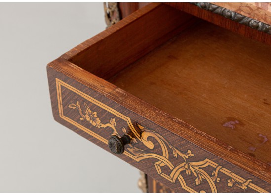 Commode