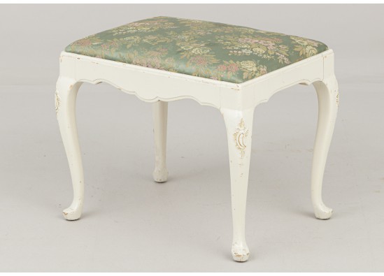 Dressing table with pouf