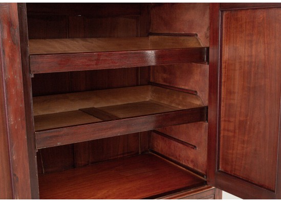 Dish cabinet