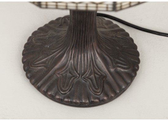 Table lamp