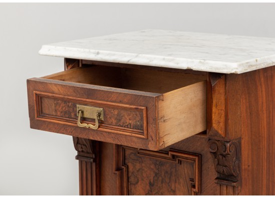 Commodes