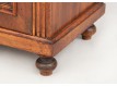 Commodes