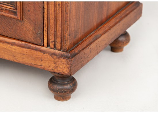 Commodes