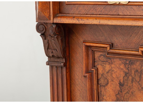 Commodes