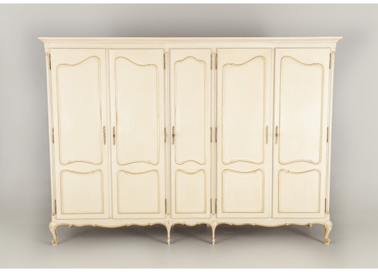 Wardrobe 