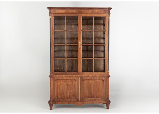 Dish cabinet