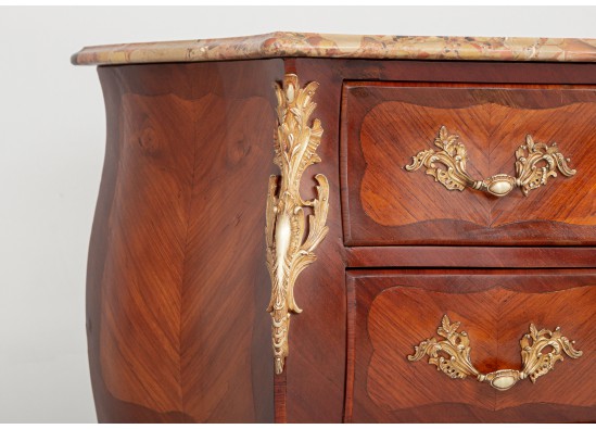 Commode