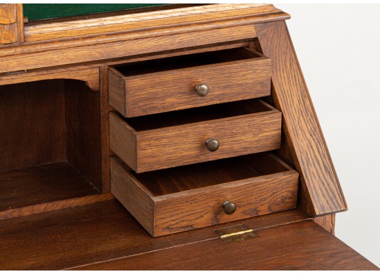 Secretaire-dish cabinet