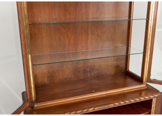 Dish cabinet