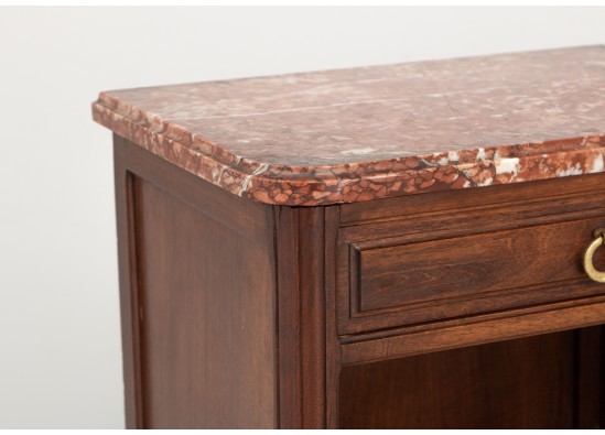 Commode