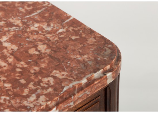 Commode