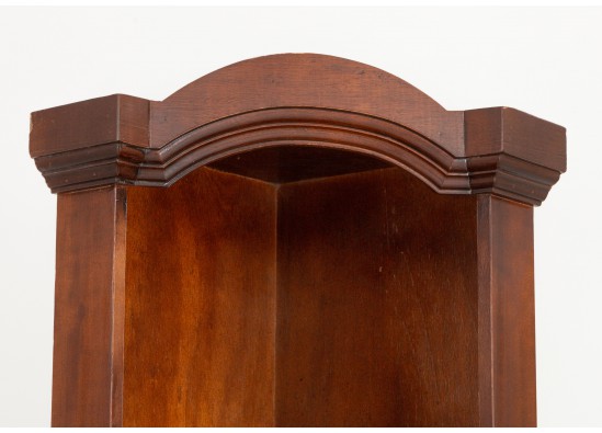 Corner shelf