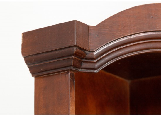 Corner shelf