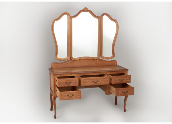 Dressing table