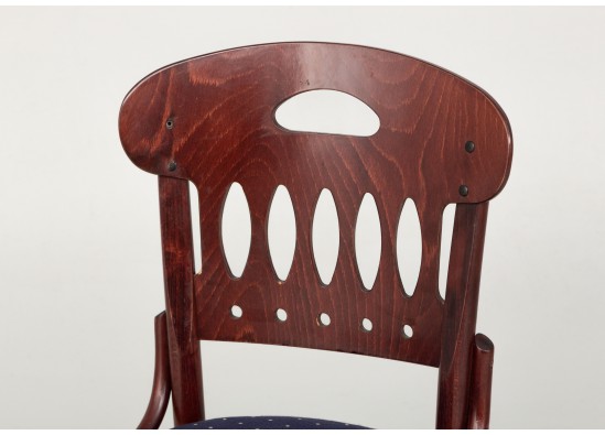 Chair (4 items) 