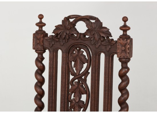 Chairs (2 items)