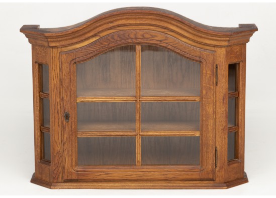 Hanging cabinet