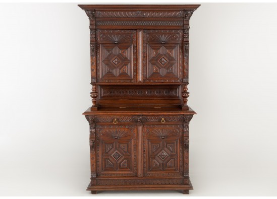 Dish cabinet