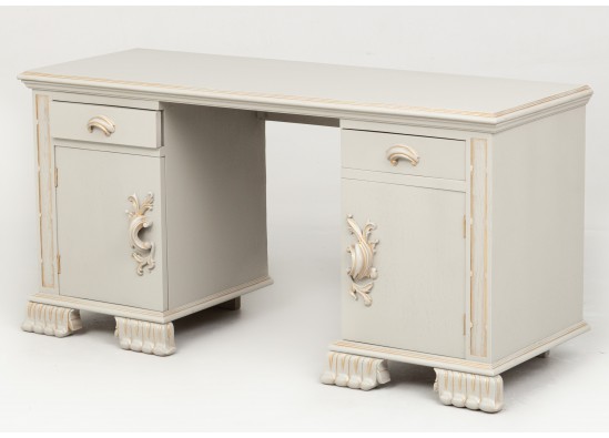 Dressing table