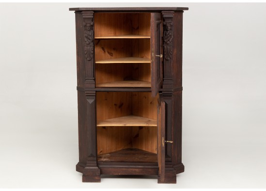 Corner dish cabinet