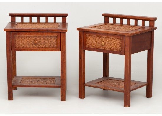 Commode (2 items)
