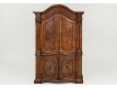 Dish cabinet