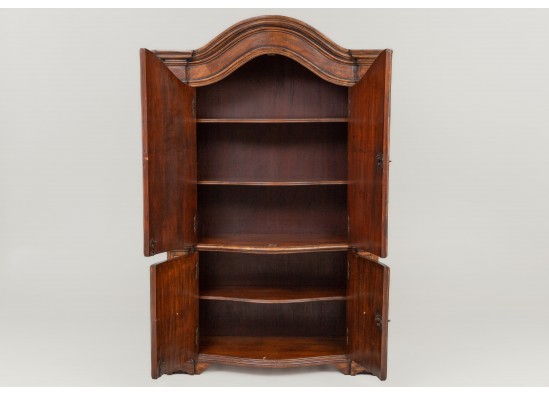 Dish cabinet