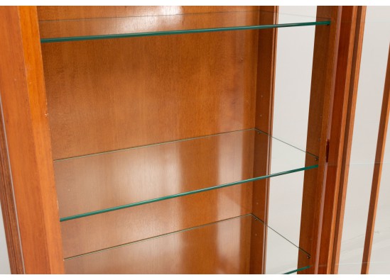 Dish cabinet
