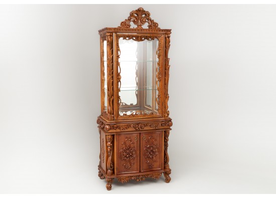 Dish cabinet