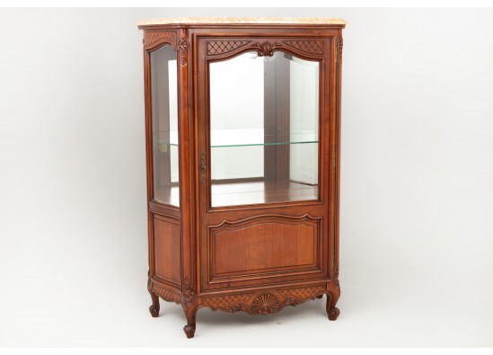 Dish cabinet
