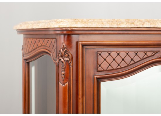 Dish cabinet
