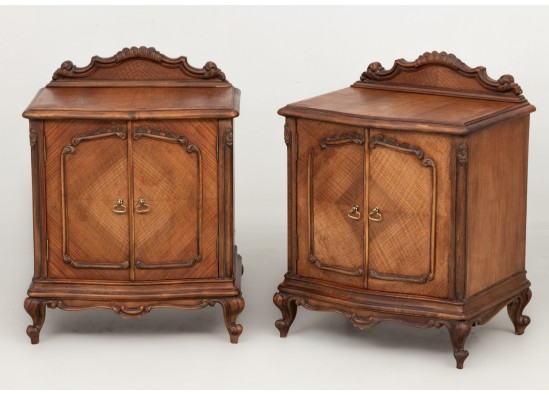 Commode (2 items)