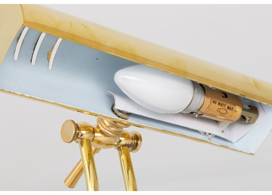 Table lamp