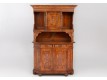 Dish cabinet